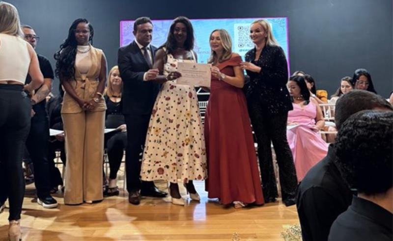 Eliana Turchetti recebe título de Mulher Empreendedora de Goiás em noite especial com lançamento do projeto Ciclo da Dignidade Menstrual